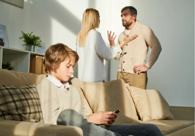 El impacto del divorcio en los hijos: cómo proteger su bienestar divorcio impacto en los hijos-1